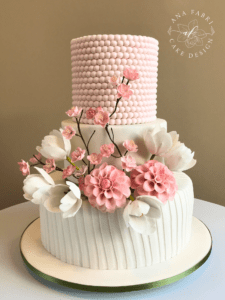 Bolo Branco e Rosa Dalia