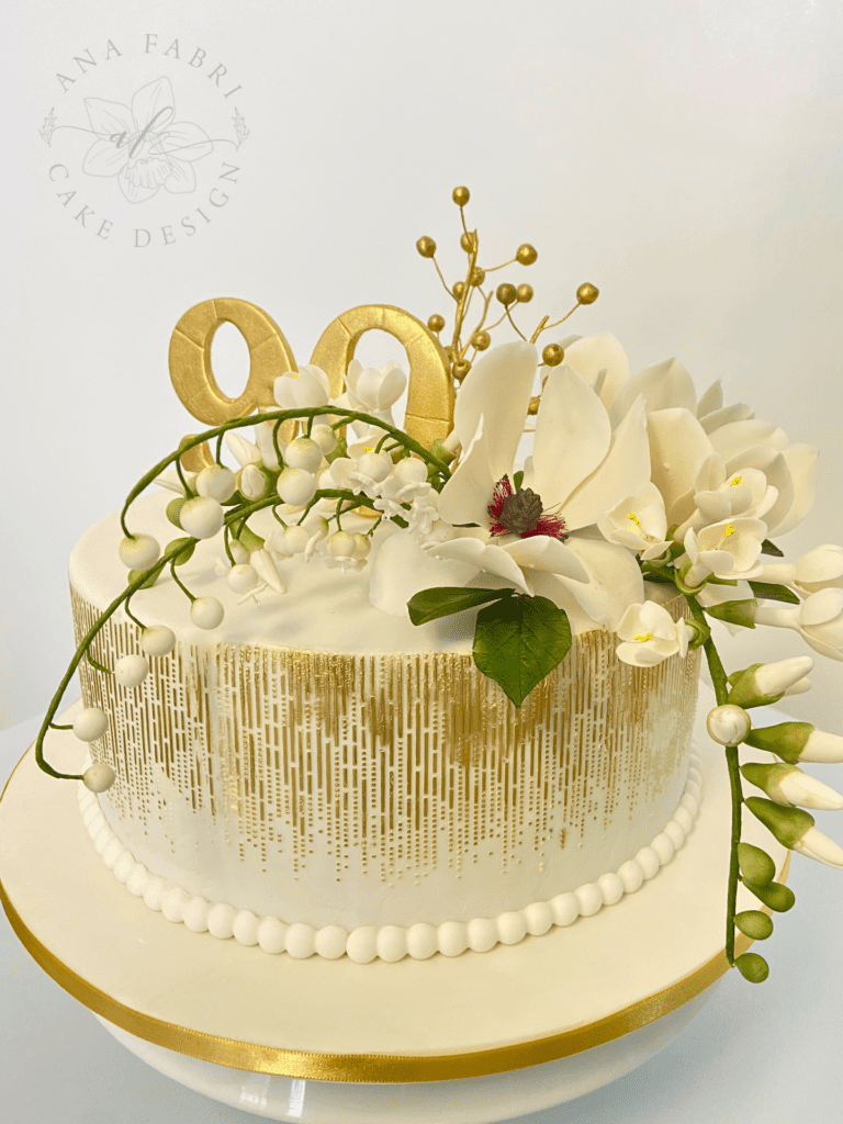 Bolo Branco e Dourado 90 anos