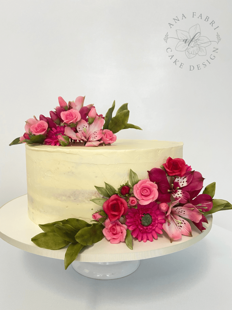 Bolo Buttercream com flores do campo